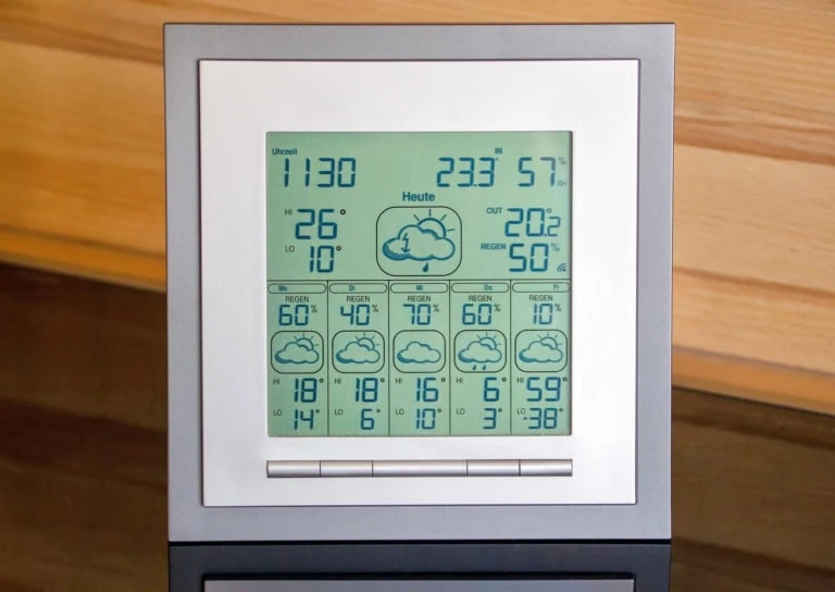 Reliable Forecasts at Your Fingertips: Best Weather Apps for Travel