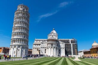 Leaning Tower of Pisa and Pisa Cathedral in Piazza dei Miracoli, Italy