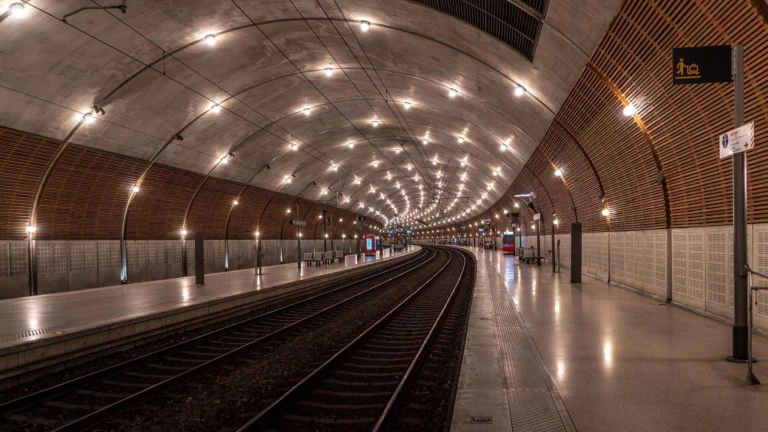 Nice to Monaco: Train, Bus & Travel Guide (2026)