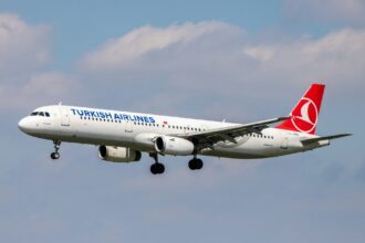Turkish Airlines Airbus A321 aircraft in flight