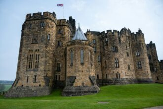 Alnwick Castle Harry Potter Hogwarts filming location broomstick lessons UK