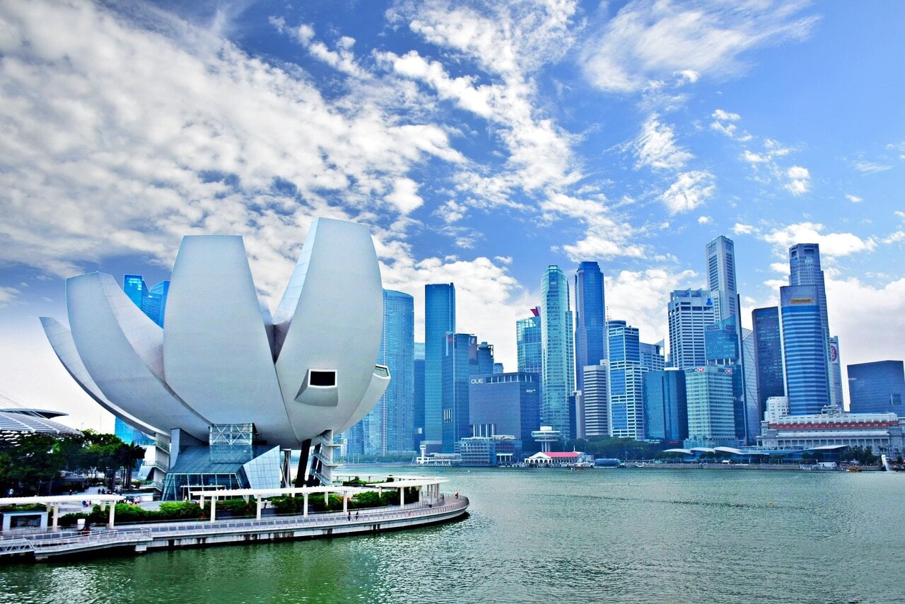ArtScience Museum Singapore Marina Bay skyline