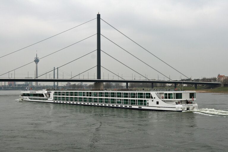 Düsseldorf Rhine River Cruise: Best Sightseeing Boat Tours