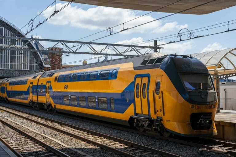 European Railway Journeys: Best Routes, Travel Times & Train Guide