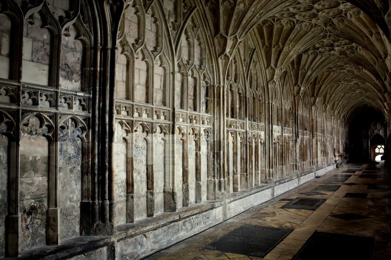 Gloucester Cathedral cloisters Harry Potter Hogwarts corridors filming location