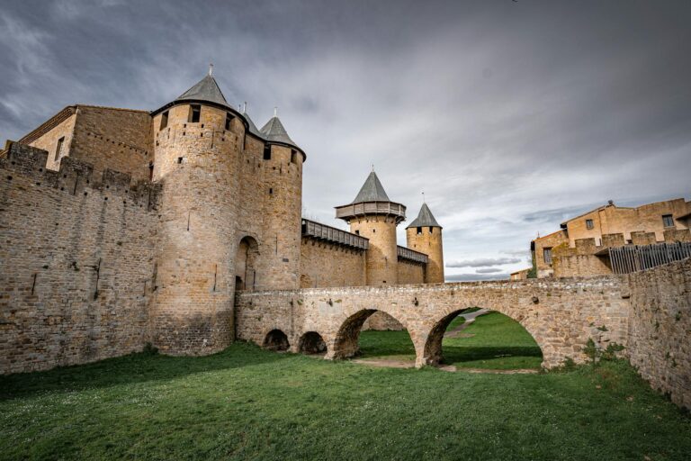 Carcassonne Airport Transfers: Easy Ways to Reach the City
