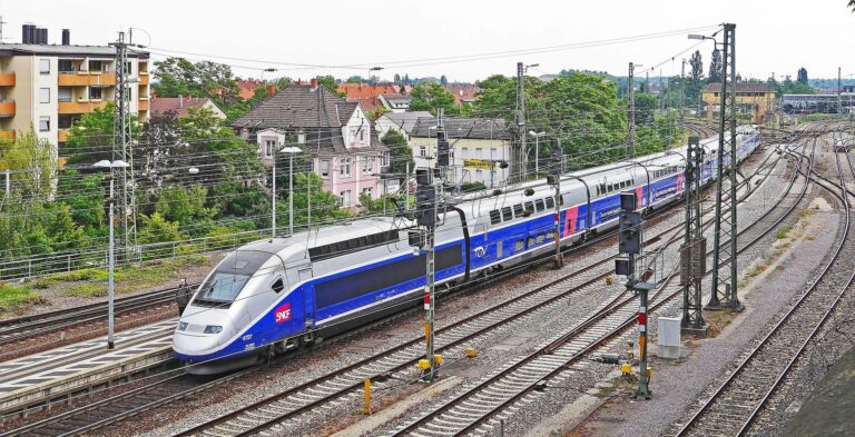 Paris to Carcassonne: Best Train, Sleeper and Flight Options