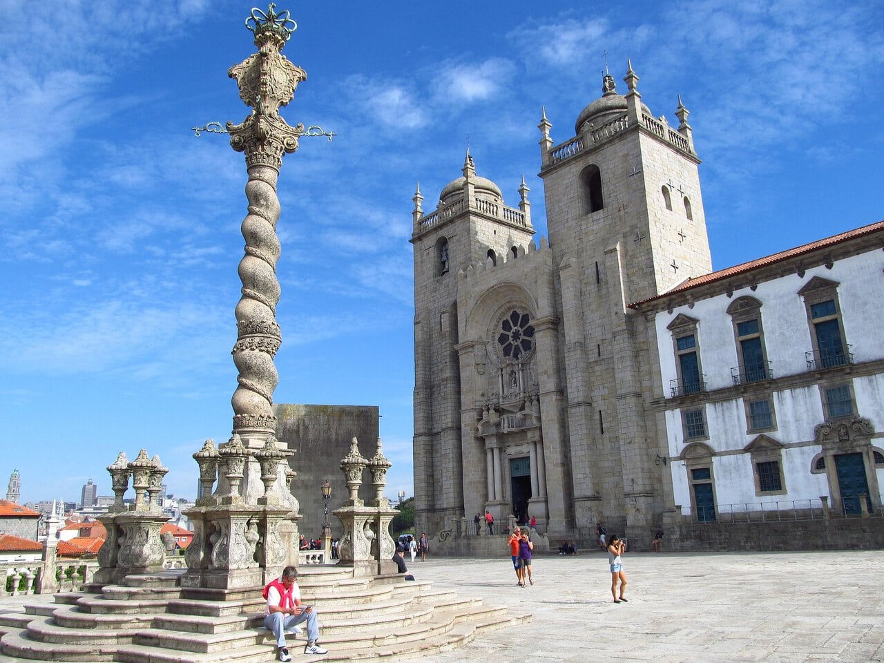 Porto Cathedral (Sé do Porto) overlooking the historic centre of Porto, Portugal.