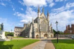 Winchester Cathedral and Southampton transport links for day trips from Southampton