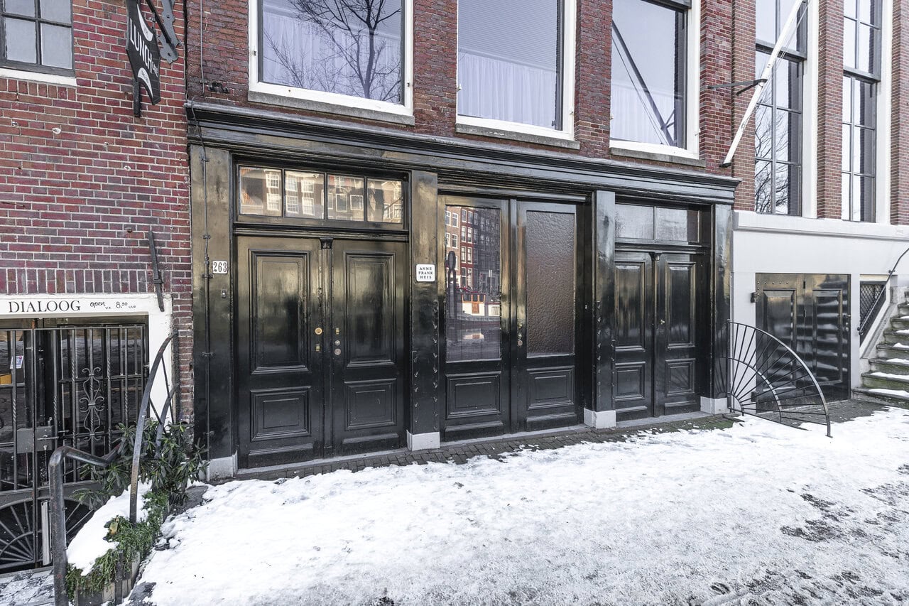 Exterior of the Anne Frank House on Prinsengracht in Amsterdam