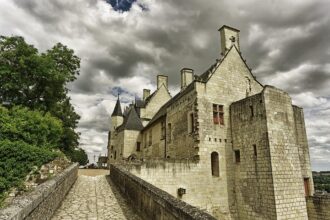 Château de Chinon featured in the Day Trips From Poitiers Guide.