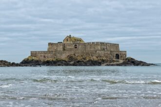 St Malo Ferry Port, Brittany, France - ferry routes and crossing guide