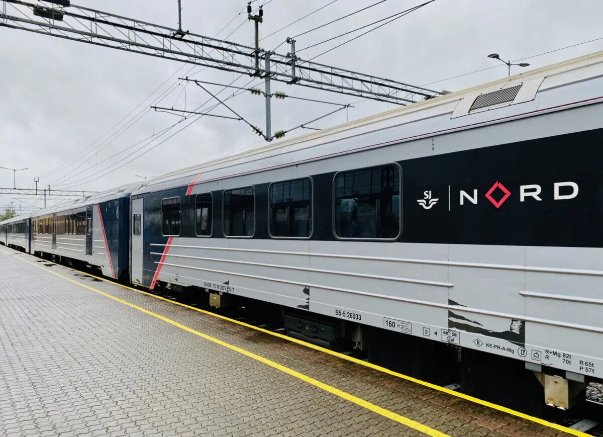 Vy Nord train at a Norwegian station for Oslo Airport ski resort transfers