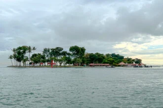 Kusu Island seen from the Singapore hop-on hop-off speedboat route